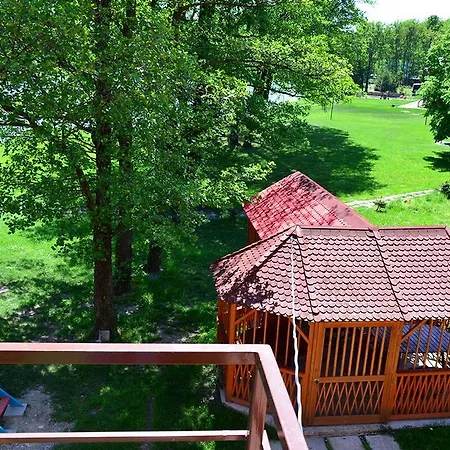 Penzion Apartmany u Janka Vinné Jazero *