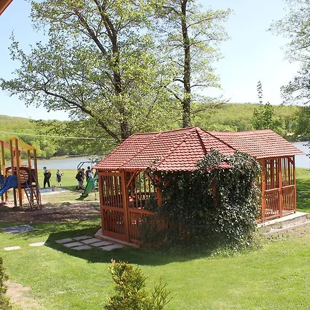 Apartmany u Janka Vinné Jazero