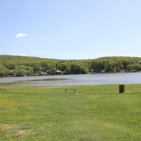 Apartmany u Janka Vinné Jazero Maison d'hôtes Vinné